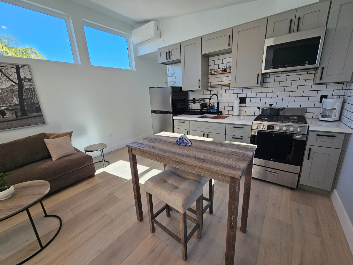 Charming Private Guesthouse - Photo 5