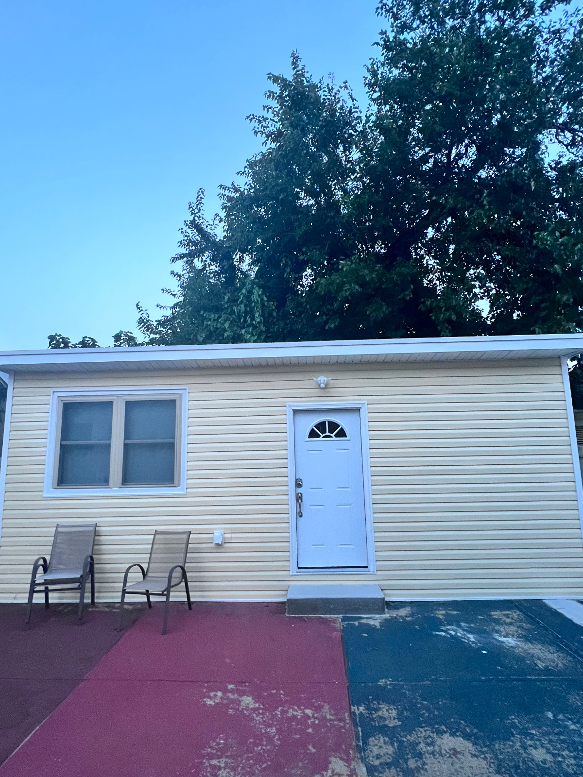 Brand new cozy cottage in Springfield Gardens. - Photo 5