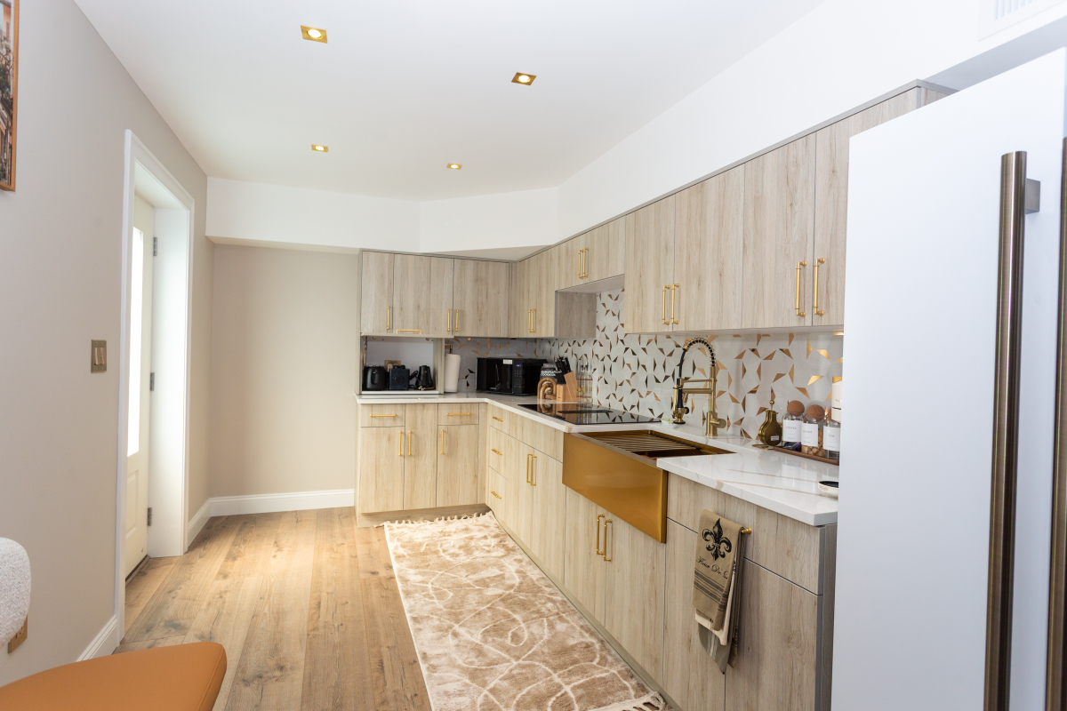 Short-Term Living, Elevated with Comfort & Sophistication - Photo 5