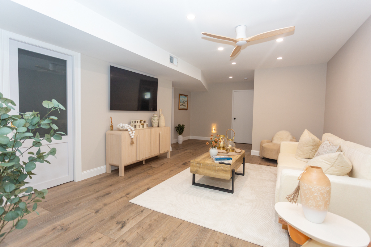 Short-Term Living, Elevated with Comfort & Sophistication - Photo 2