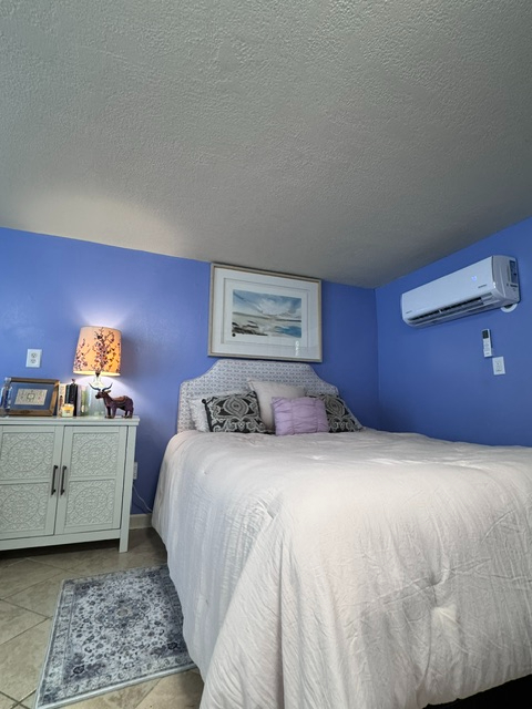Furnished Garden Studio With Private Patio, Full Kitchen, Washer/Dryer, Utilities & Internet Include - Photo 10