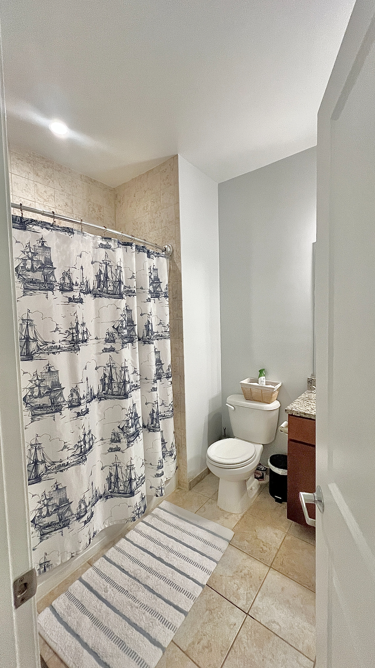 Townhouse Close to Metro in DC - 2BD/2BA/1GR - Photo 8