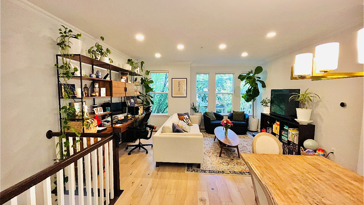 Townhouse Close to Metro in DC - 2BD/2BA/1GR - Photo 11
