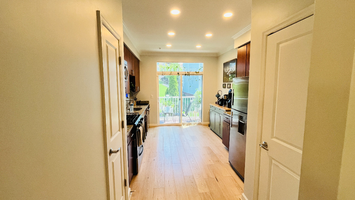 Townhouse Close to Metro in DC - 2BD/2BA/1GR - Photo 12