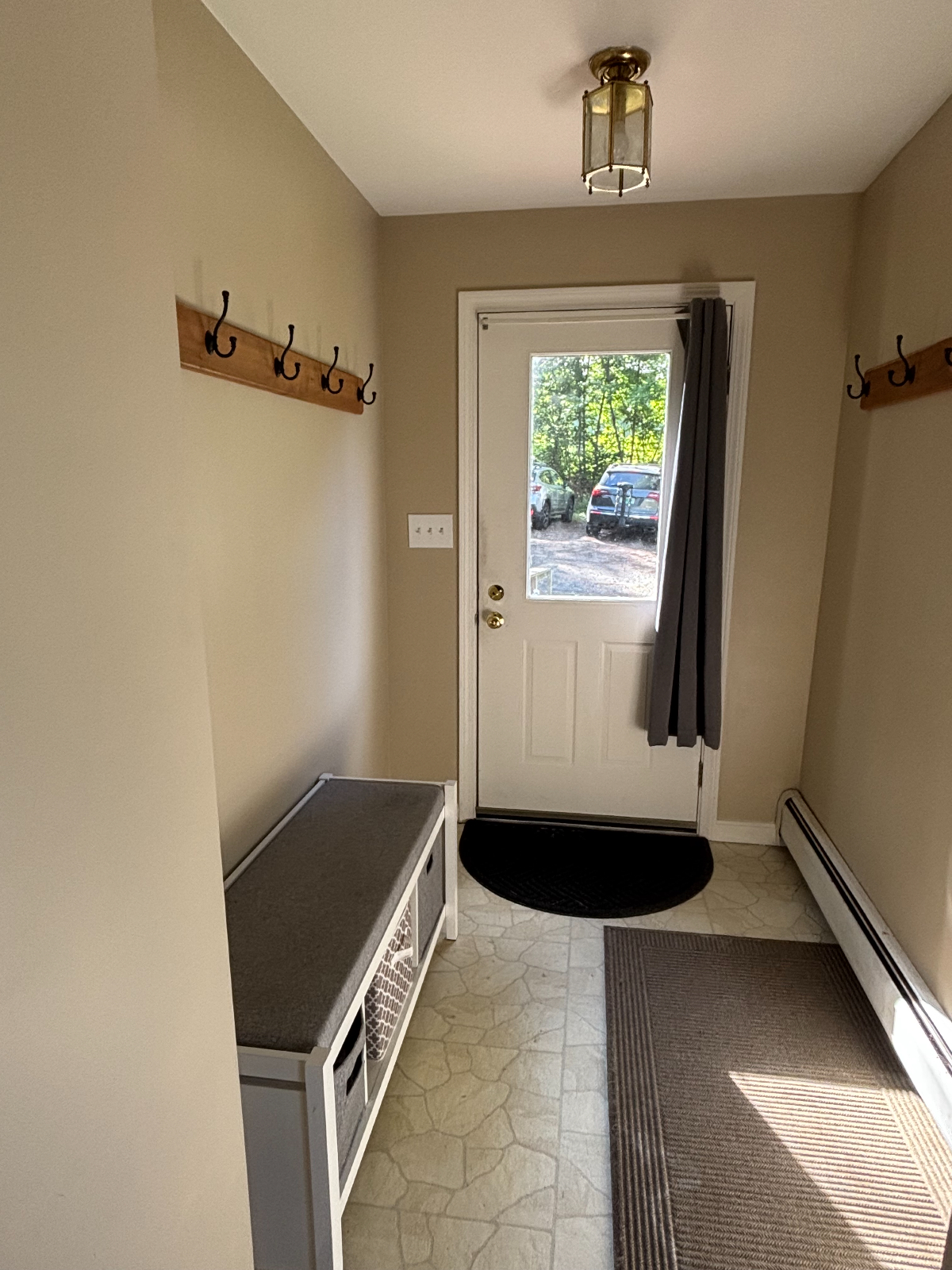 1 bed/1 bath with easy access to I-89, downtown Montpelier, and nearby hospitals - Photo 2