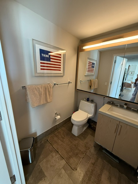 Luxury Hudson Yards Private Room With King Bed, Balcony And 85-Inch Smart TV - Photo 11
