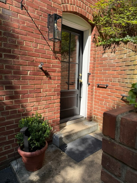 Furnished 1BR/BA--just renovated - Photo 9