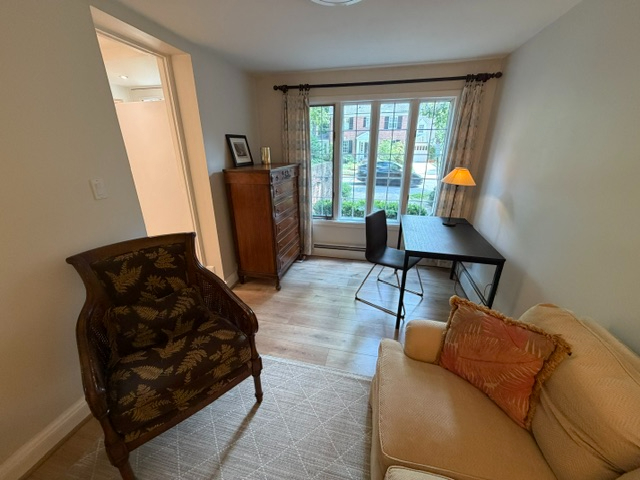 Furnished 1BR/BA--just renovated - Photo 3