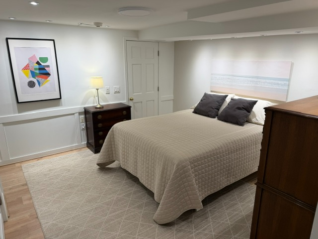 Furnished 1BR/BA--just renovated - Photo 5