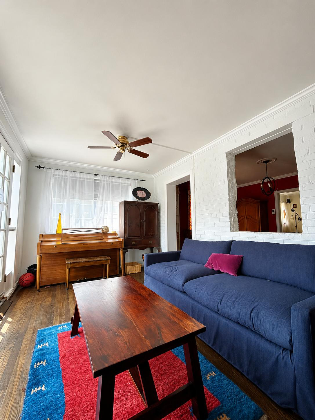 3BR AU Park Home, Utilities Included, Walk to Metro, Whole Foods & Spring Valley - Photo 4
