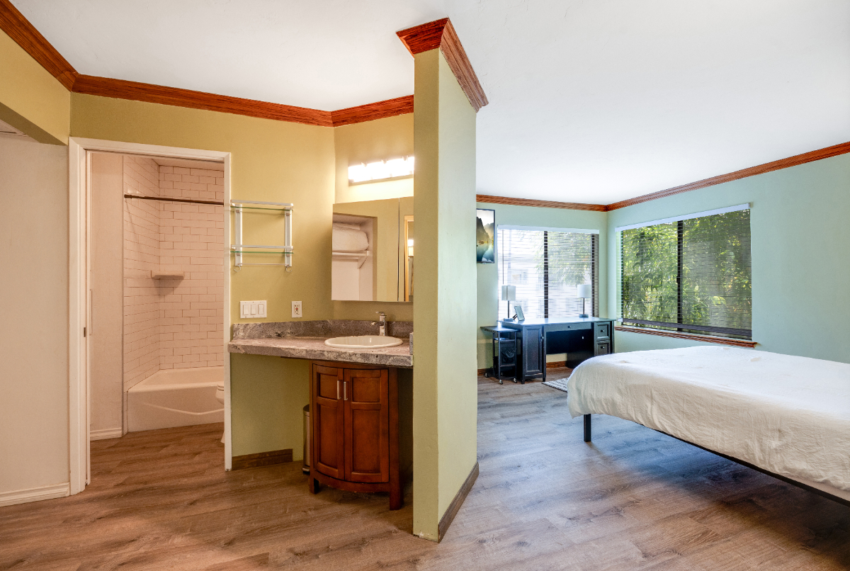 Chic Condo Steps from Petco Park - Photo 6