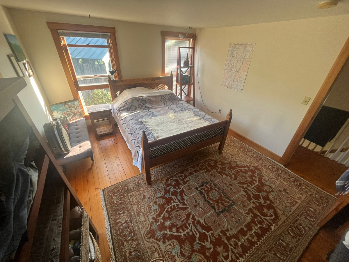 Waterfront retreat steps from Waitsfield Covered Bridge - furnished, 2 bedroom - Photo 3