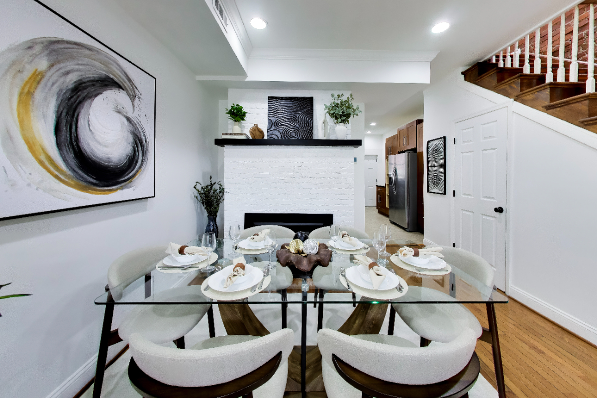 Wonderful 3 Bedroom with Exposed Brick aesthetic - Your Washington DC Retreat - Photo 5