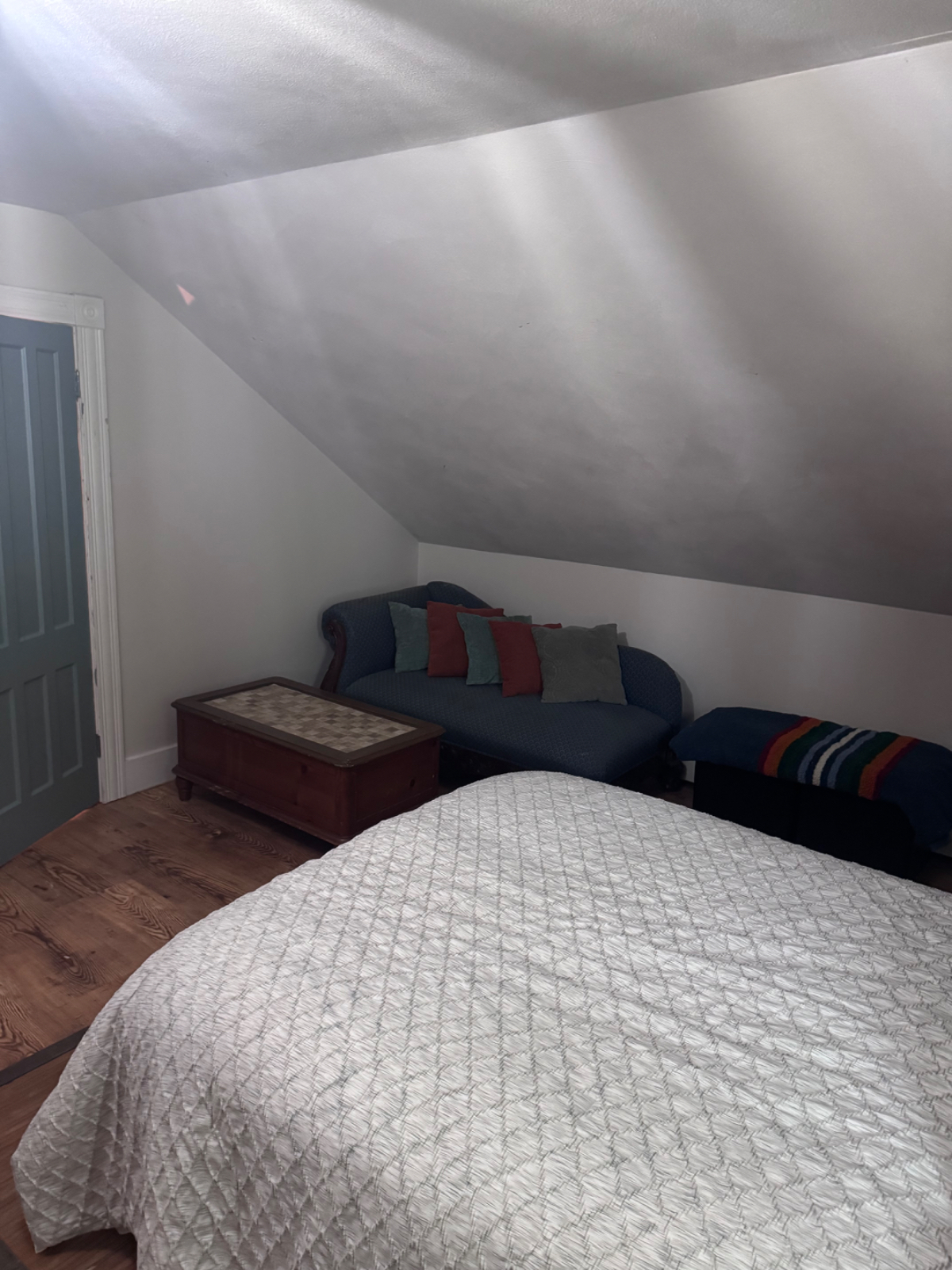 Fully Furnished 3 Bed/1 Bath home just Minutes away from Syracuse, NY - Photo 9