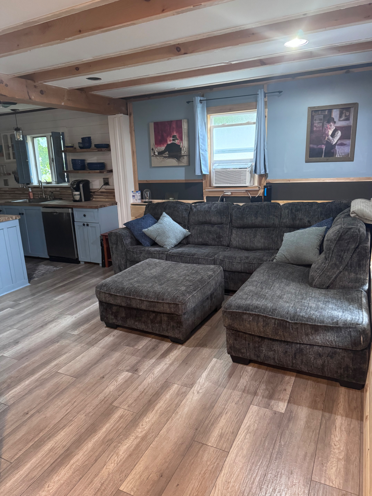 Fully Furnished 3 Bed/1 Bath home just Minutes away from Syracuse, NY - Photo 10
