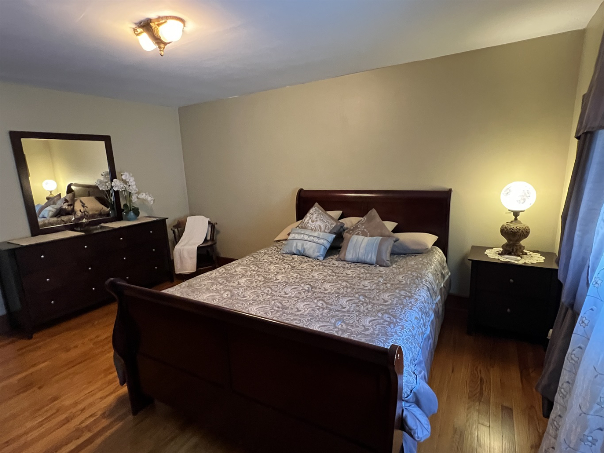 Furnished Home With Finished Basement And Outdoor Living - Photo 5