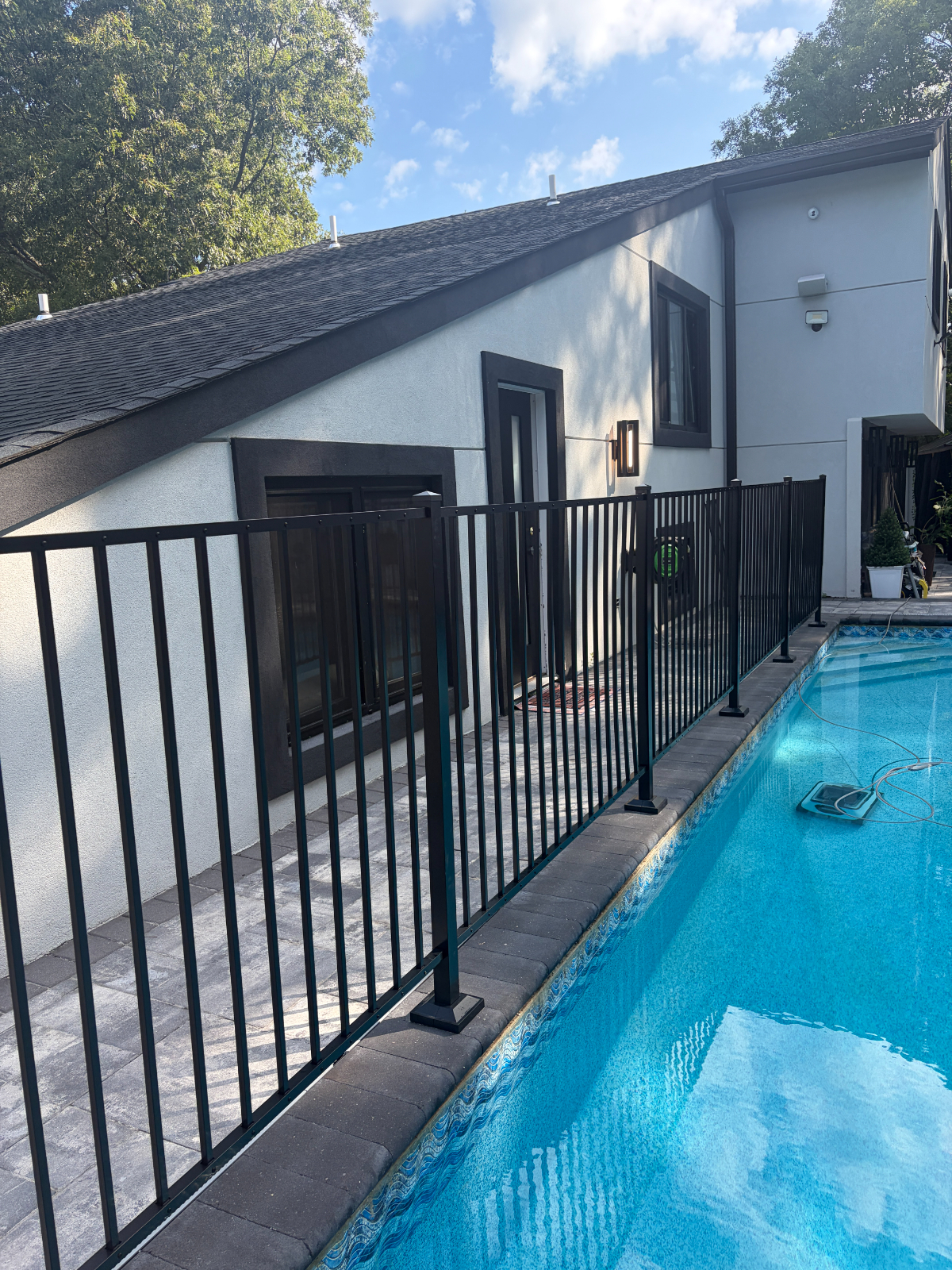 Private 1-Bedroom Apartment with Separate Entrance, Pool Access & Parking - Photo 7