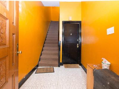 The Blue Room - First Floor Street Room $1600 All Utilities Included - Photo 2