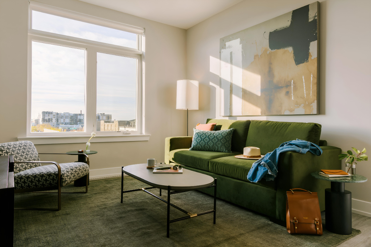 Fully Furnished Apartment on the Avenue of the Arts, Steps to Center City - Photo 5