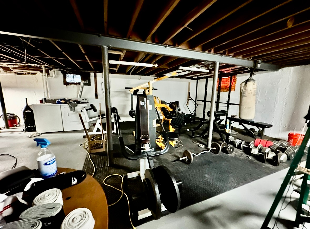 Private Room in Amenity-Filled Home - Utilities Included, Wifi, Laundry and more included! - Photo 8