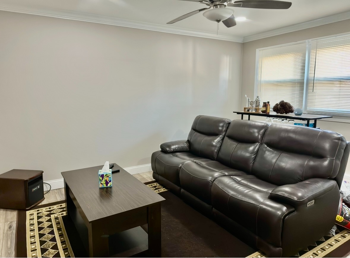 Private Room in Amenity-Filled Home - Utilities Included, Wifi, Laundry and more included! - Photo 5