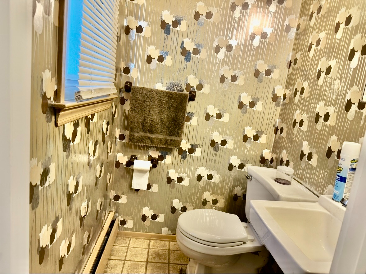 Private Room in Amenity-Filled Home - Utilities Included, Wifi, Laundry and more included! - Photo 7