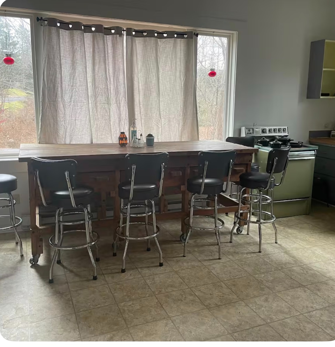 3 Bedroom house, Travel Nurse, Nursing Students, 30-90 Day stays are all welcome. Come check it out. - Photo 3