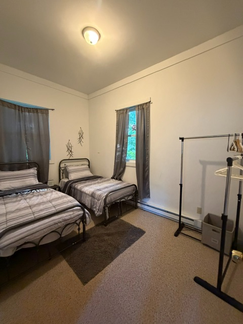 3 Bedroom house, Travel Nurse, Nursing Students, 30-90 Day stays are all welcome. Come check it out. - Photo 1