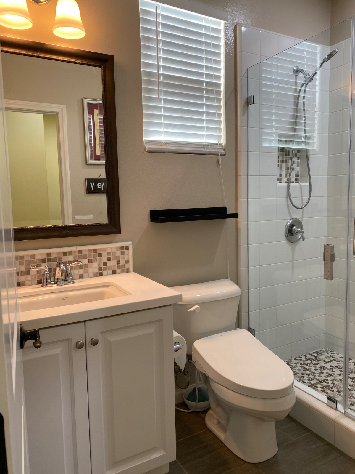 Spacious Private Bedroom & Bath in Camino Del Sur - All Utilities Included! - Photo 5