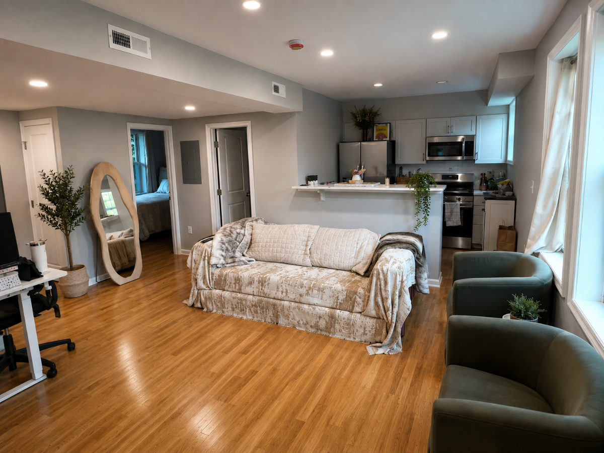 Modern Furnished 2BR Condo l Brand-New Interiors, In-Unit Laundry & Outdoor Living l Utilities Inclu - Photo 2