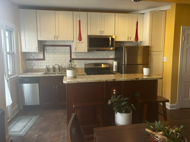Comfortable two-bedroom townhome near H Street and Union Market - Photo 5