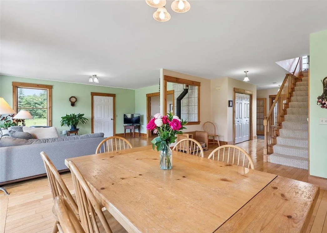 111 Cooper Hill- 3 BR 2.5 BA in East Dover- Avail 12/1 - Photo 6
