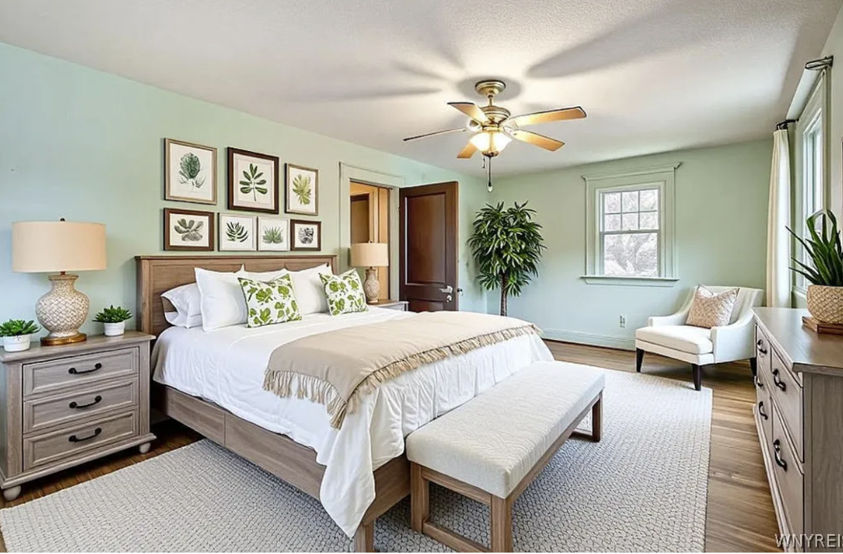 Spacious and Cozy Suburb Home - Photo 3