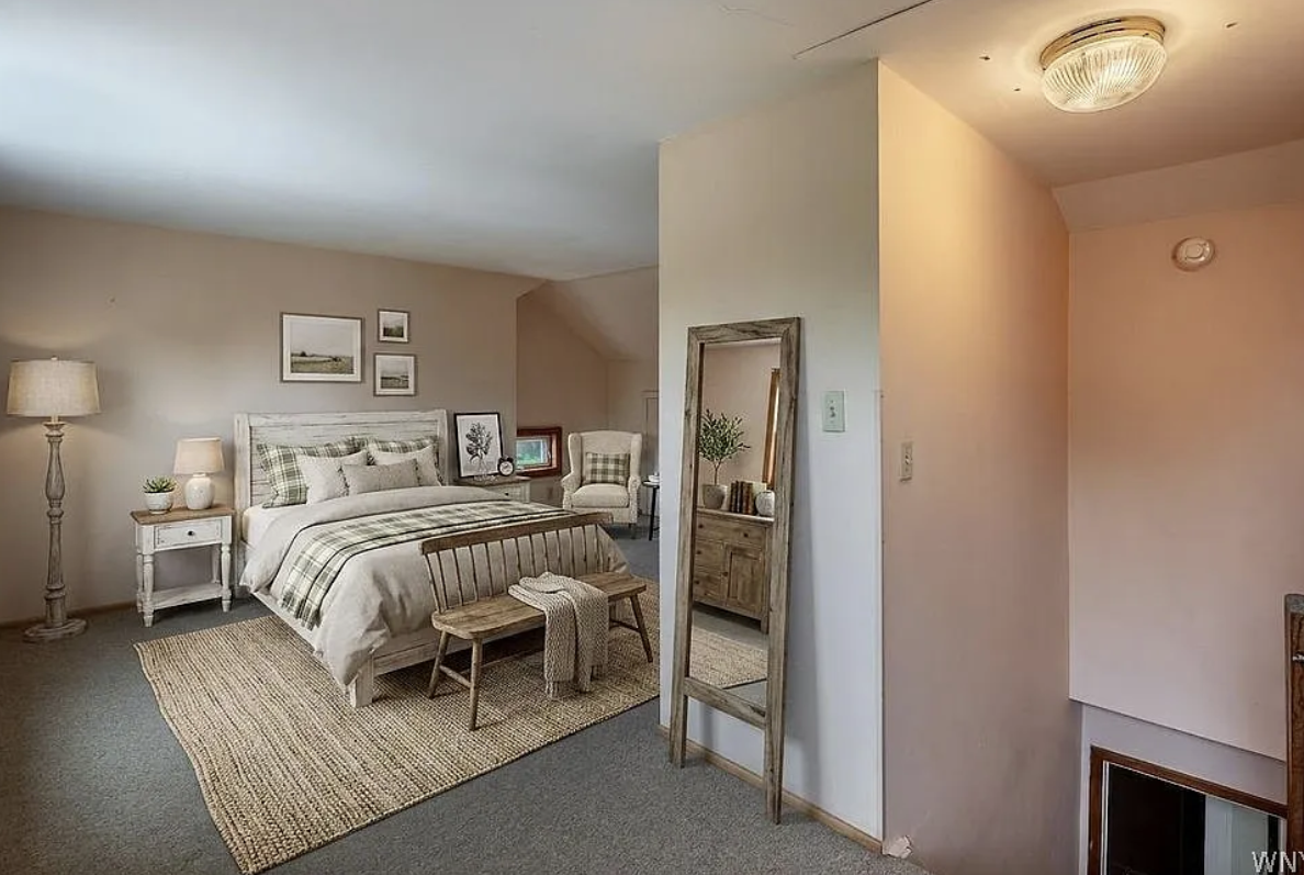 Spacious and Cozy Suburb Home - Photo 5