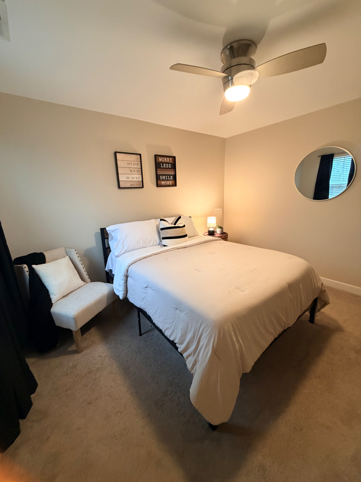 Spacious Queen Room with New Furnishings & Blackout Curtains - Photo 5