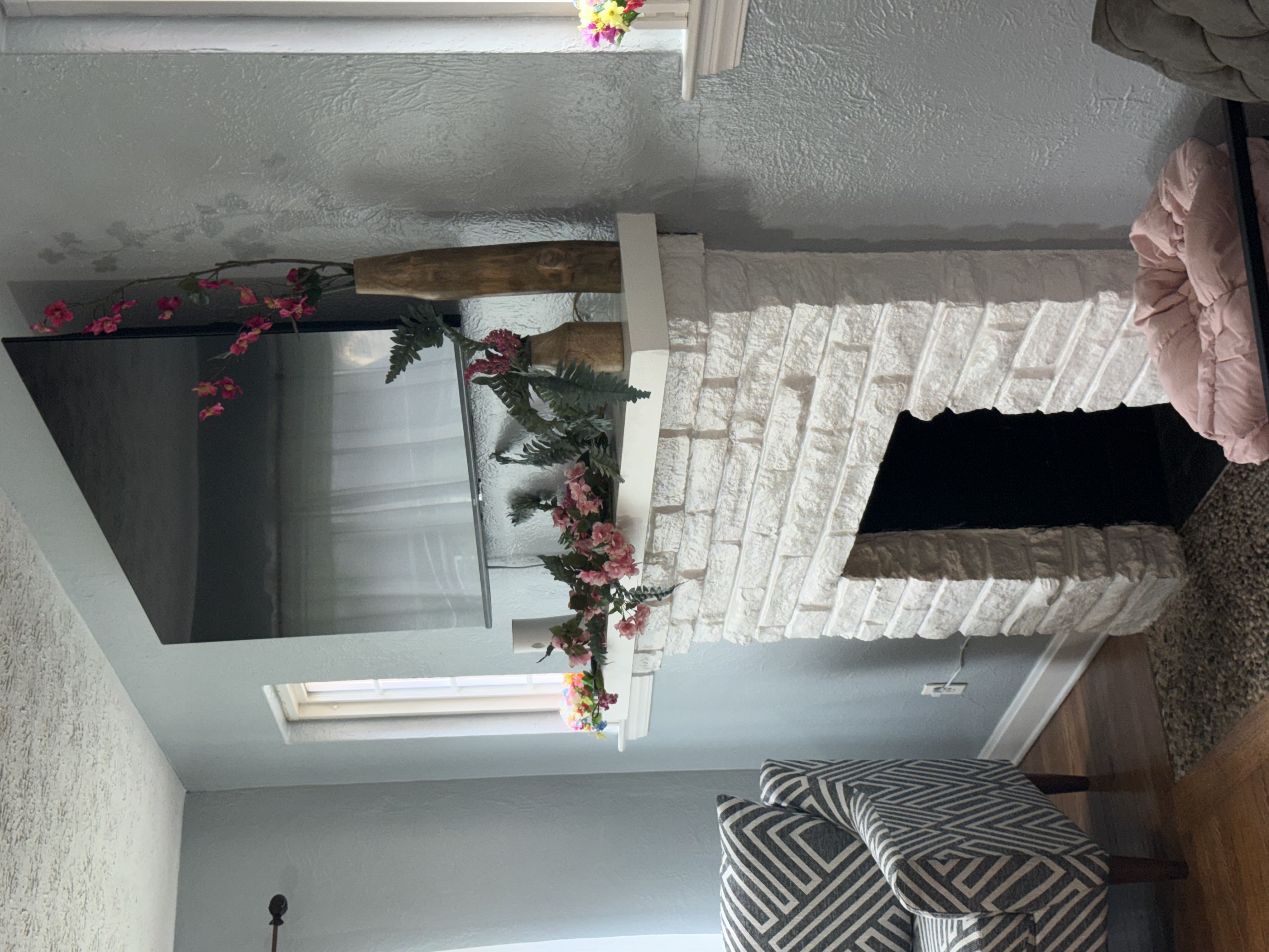 Upland House - Photo 6