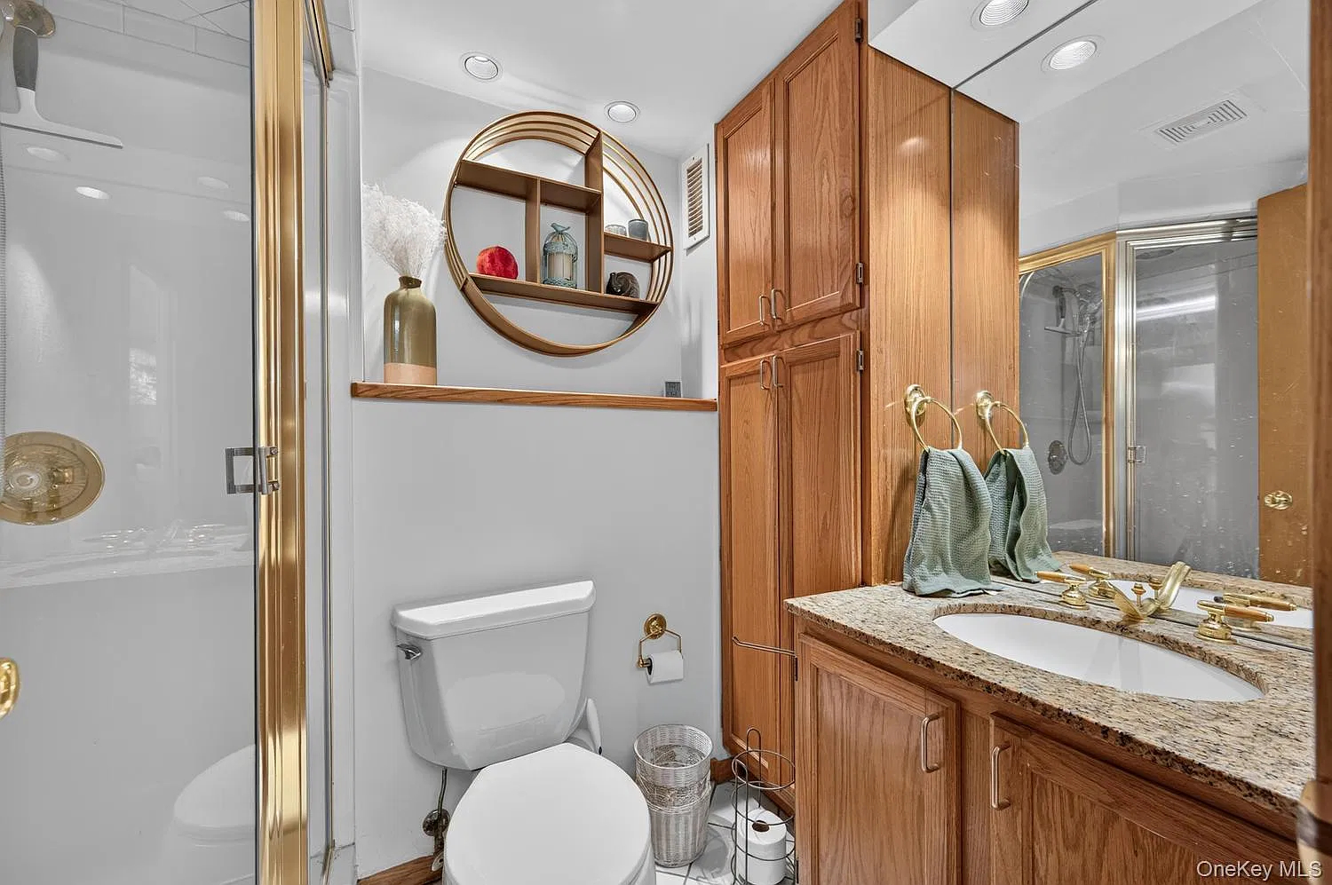 Bright & Spacious First-Floor Apartment in East Northport - Photo 6