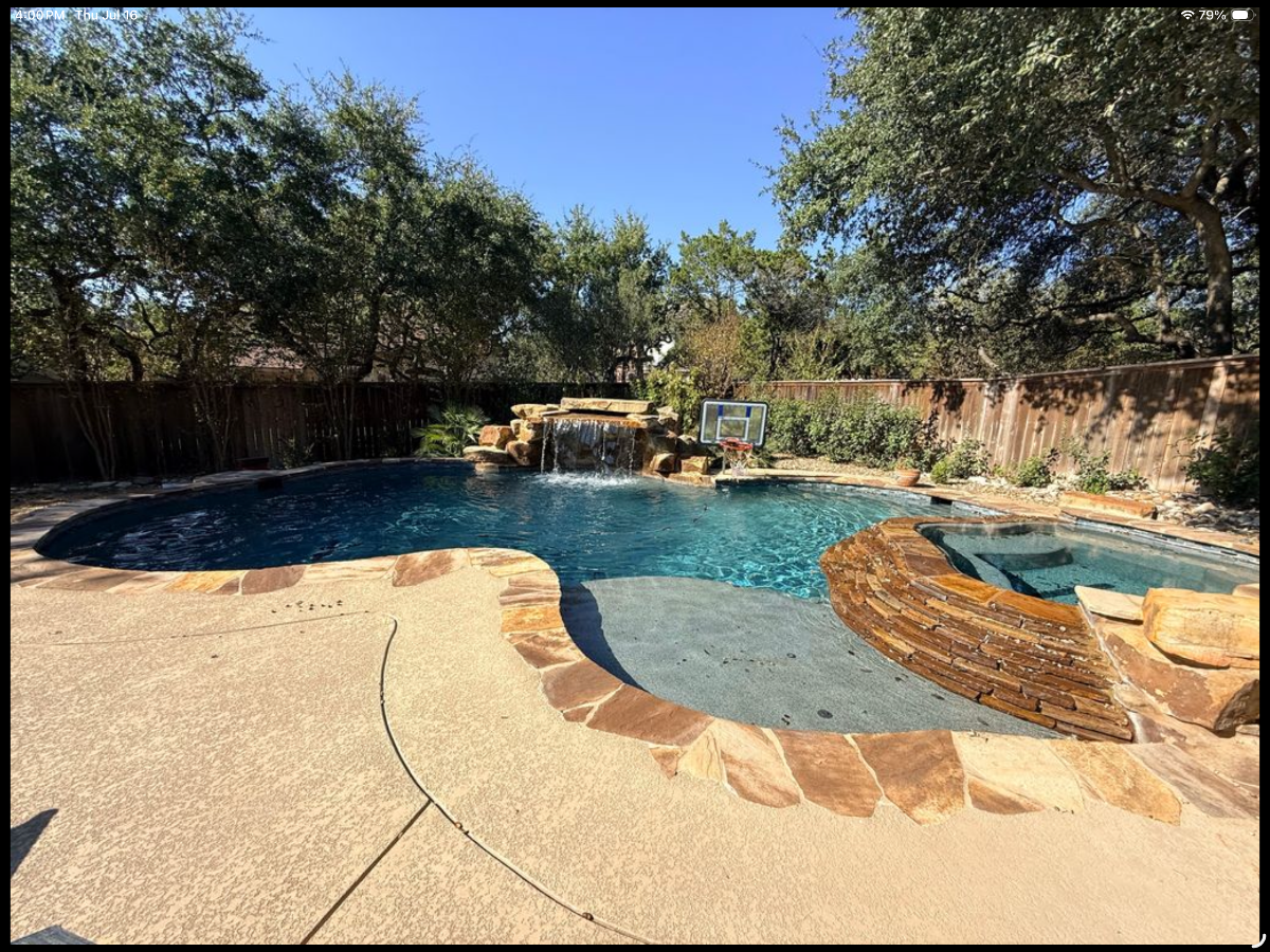 Hill Country Oasis - Photo 4