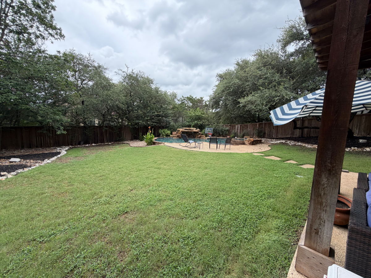 Hill Country Oasis - Photo 8
