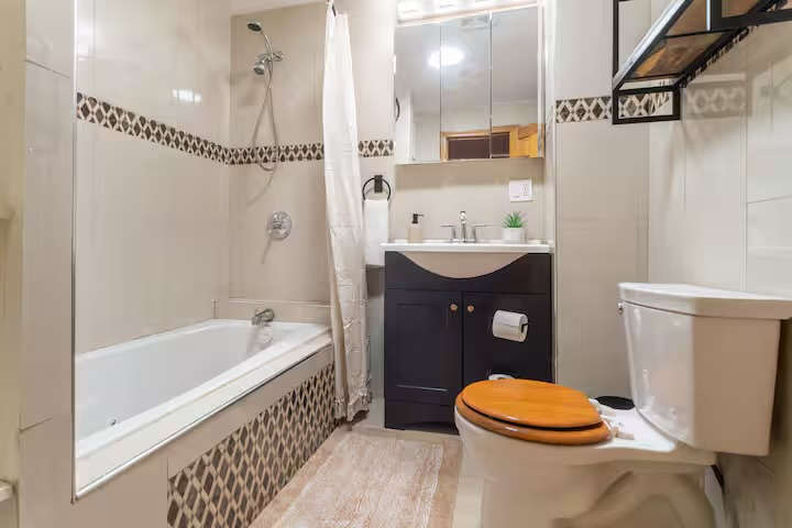 Luxury Furnished Corporate/Mid-Term Rental in Bed-Stuy - Photo 6