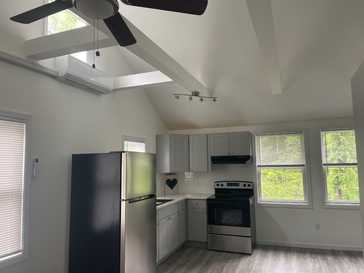 Beautiful all new immediate occupancy - Photo 3