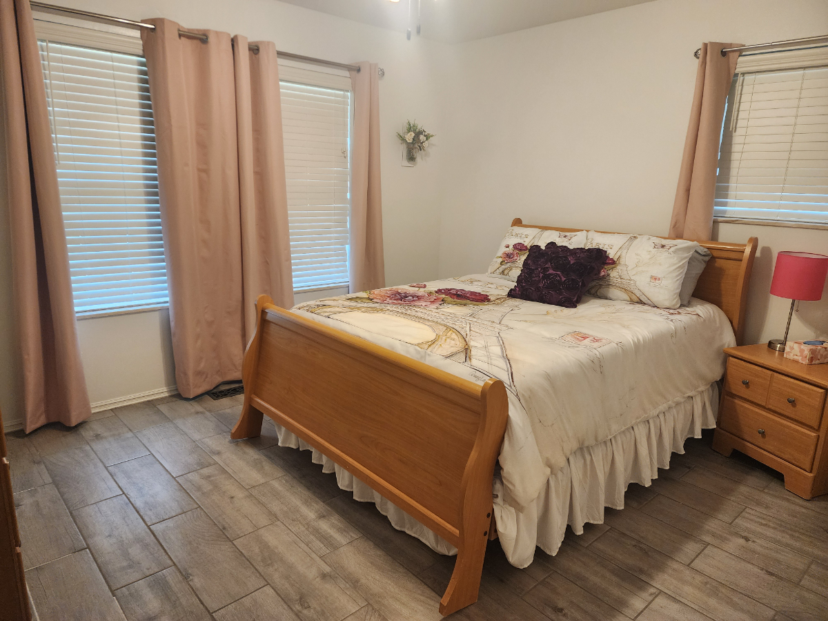 $1900 - $2,400 - Fully furnished 3 Bedroom 2.5 Bathroom House In Oklahoma City With Great Amenities - Photo 11