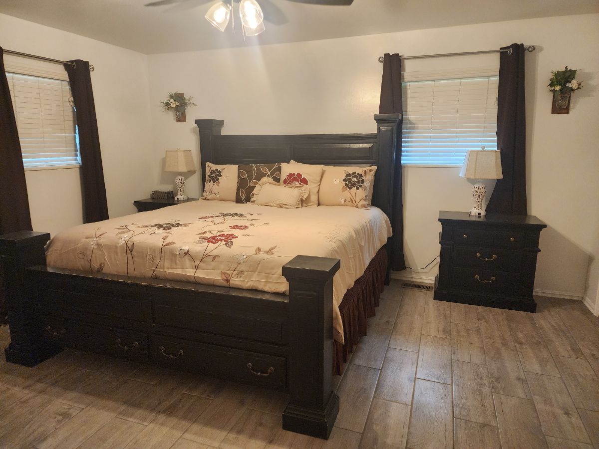$1900 - $2,400 - Fully furnished 3 Bedroom 2.5 Bathroom House In Oklahoma City With Great Amenities - Photo 6