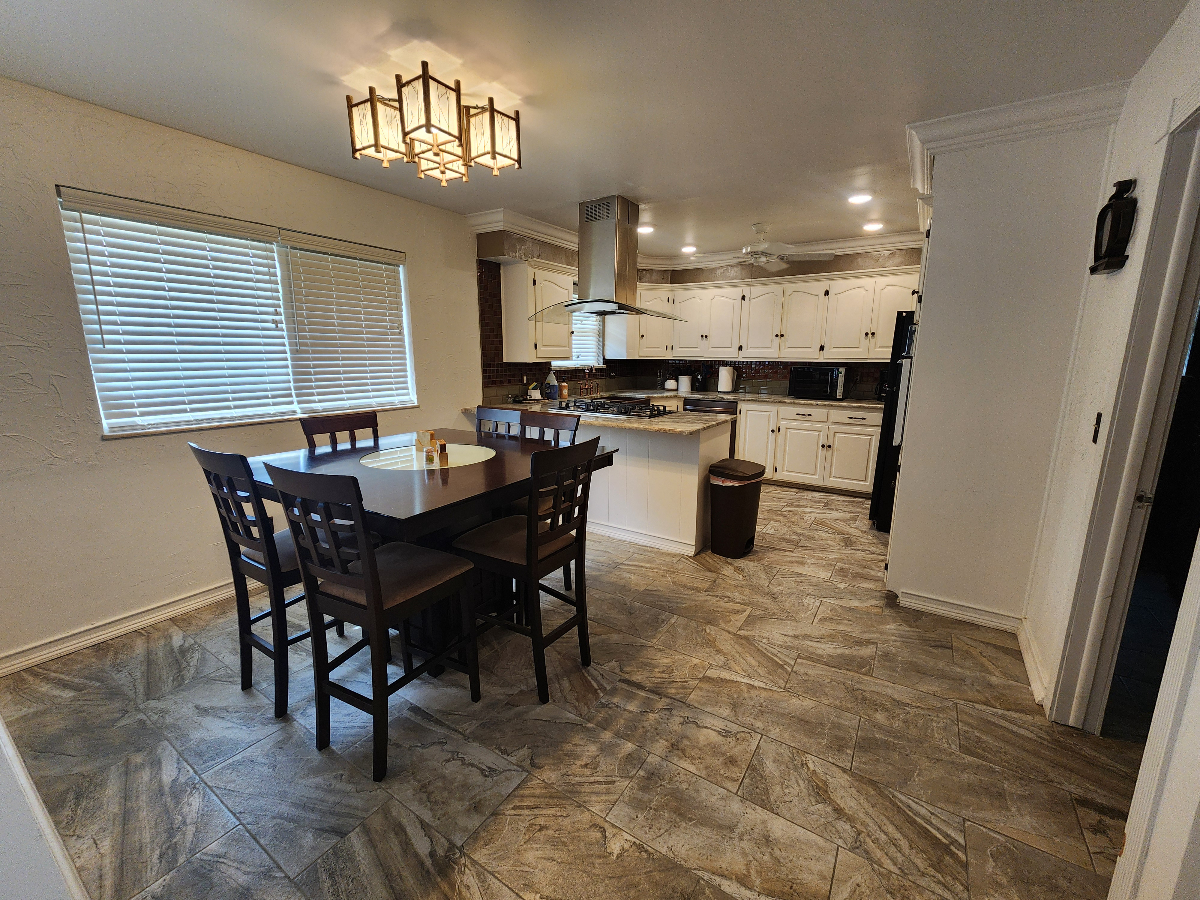 $1900 - $2,400 - Fully furnished 3 Bedroom 2.5 Bathroom House In Oklahoma City With Great Amenities - Photo 4
