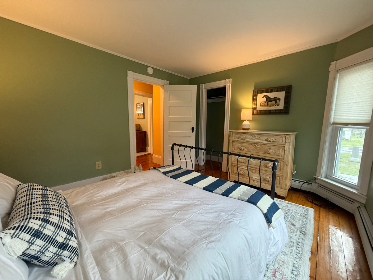 Cozy 1BR Apartment on Chester Green | Walk to Shops & Dining - Photo 7