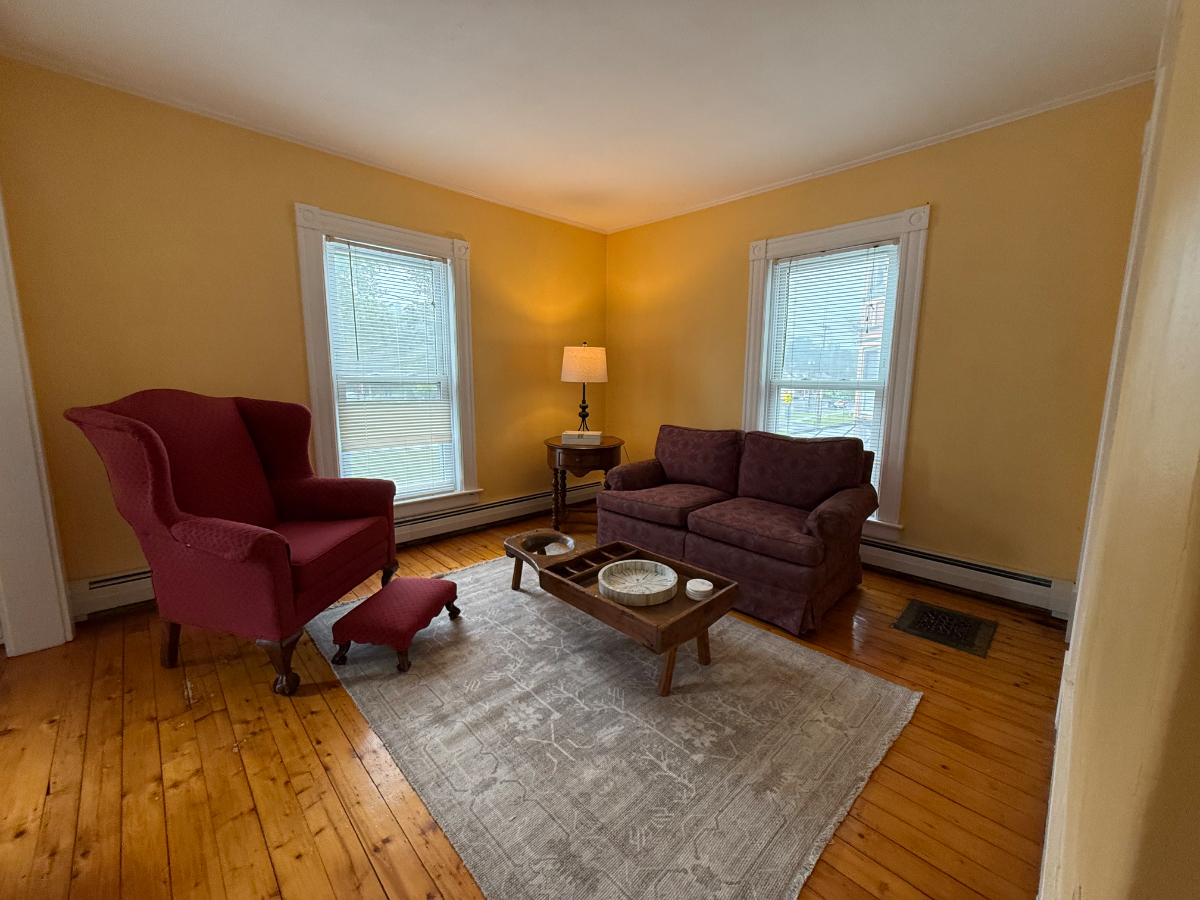 Cozy 1BR Apartment on Chester Green | Walk to Shops & Dining - Photo 2