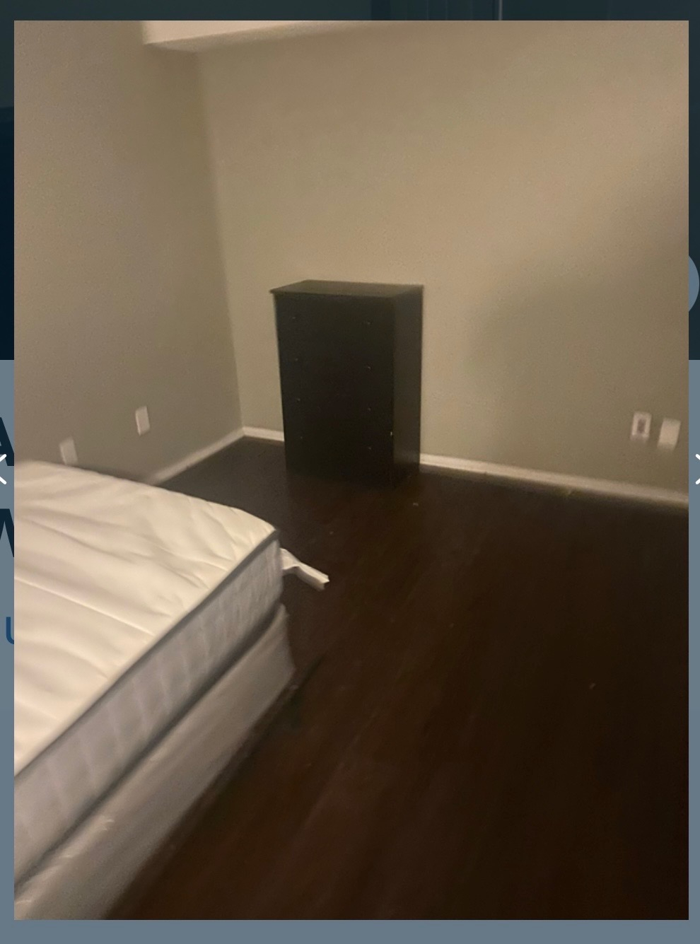 One spacious bedroom - Photo 2