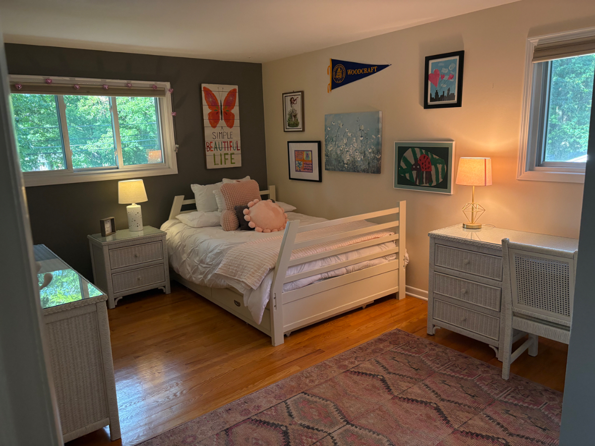 Large Comfortable Family Home on Suburban Tree Lined Street - Photo 3
