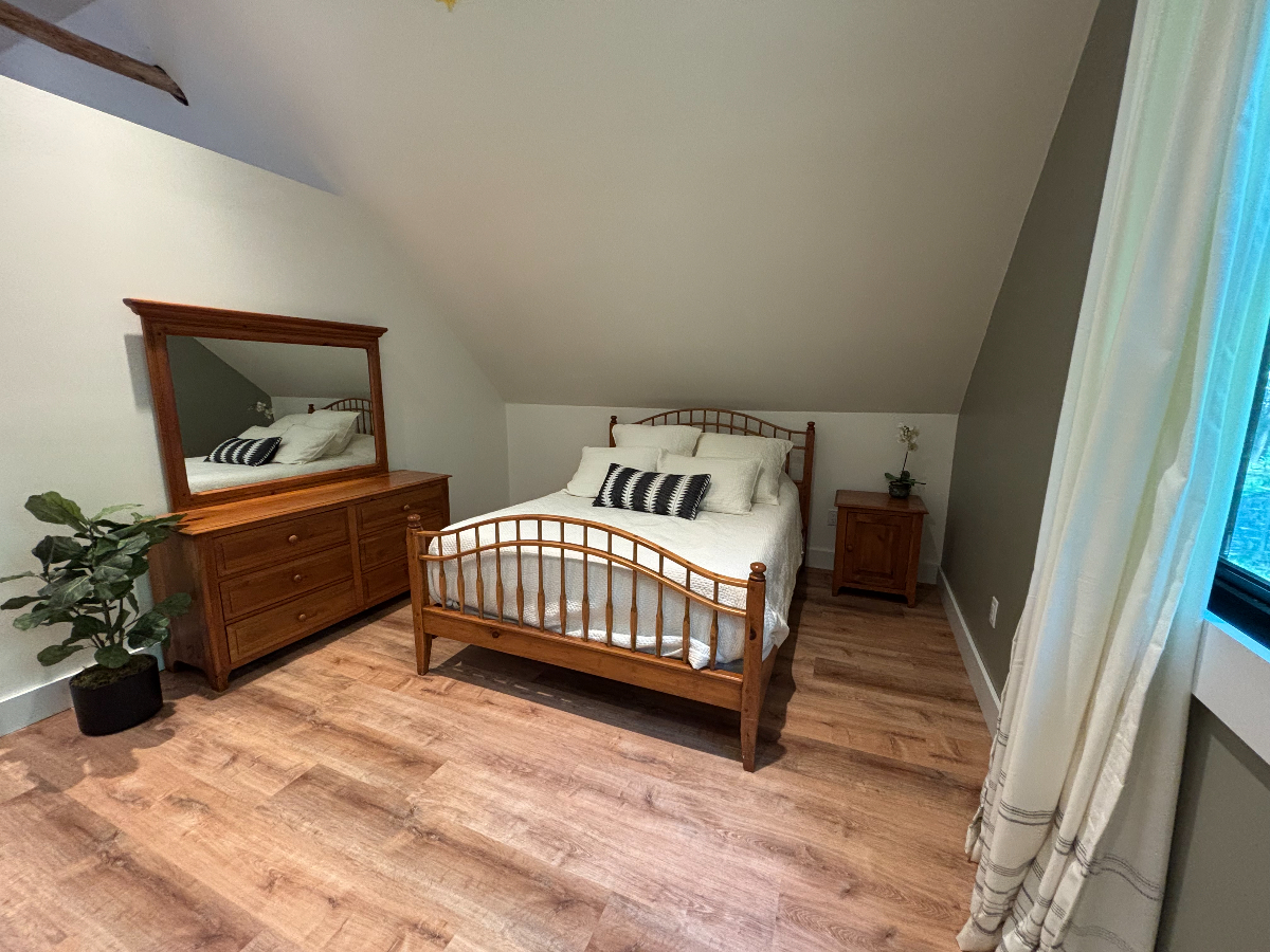 Private 1 Bedroom Apartment - Photo 12