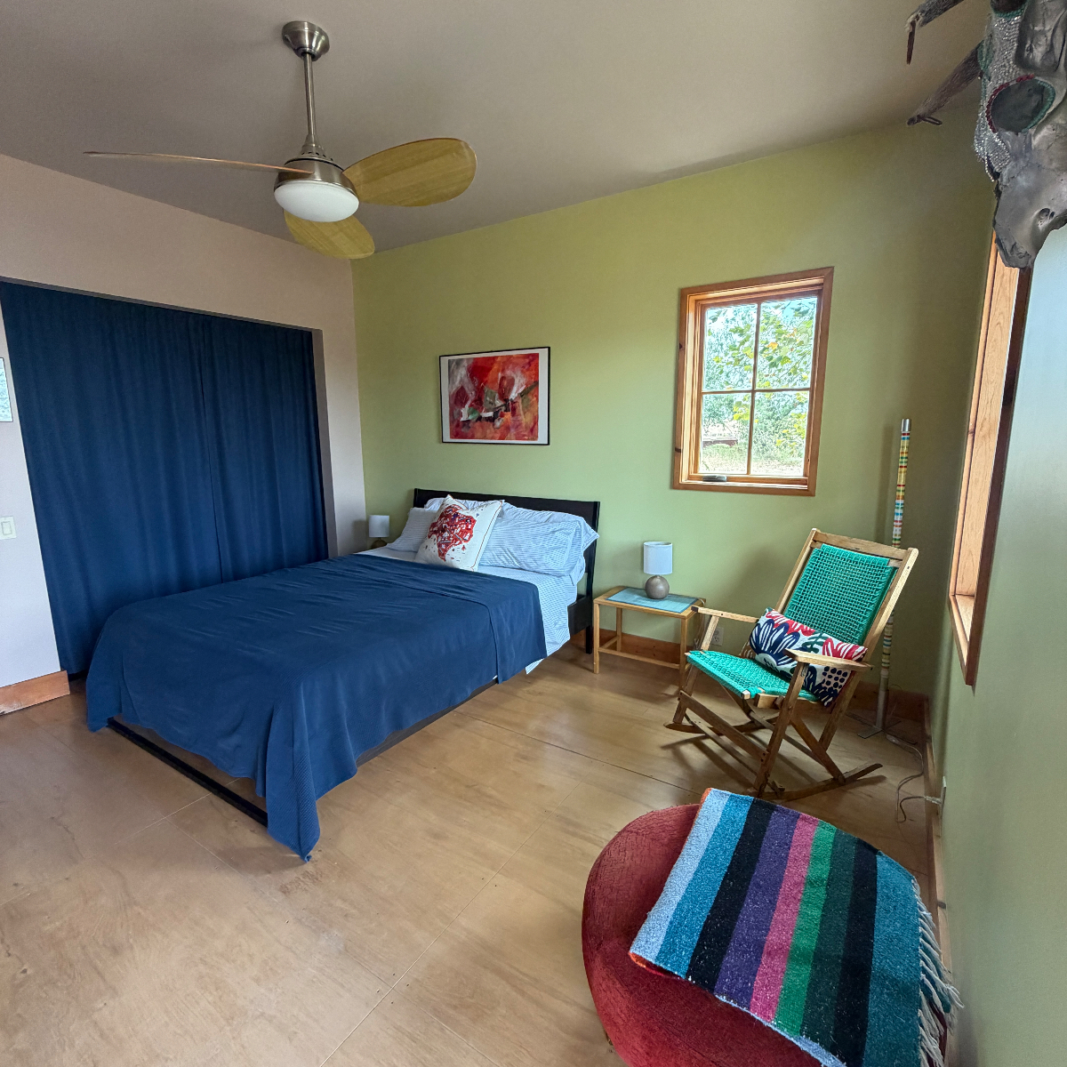 Tesla/Samsung Exec Retreat: 20 Private Acres & Hot Tub - Photo 10